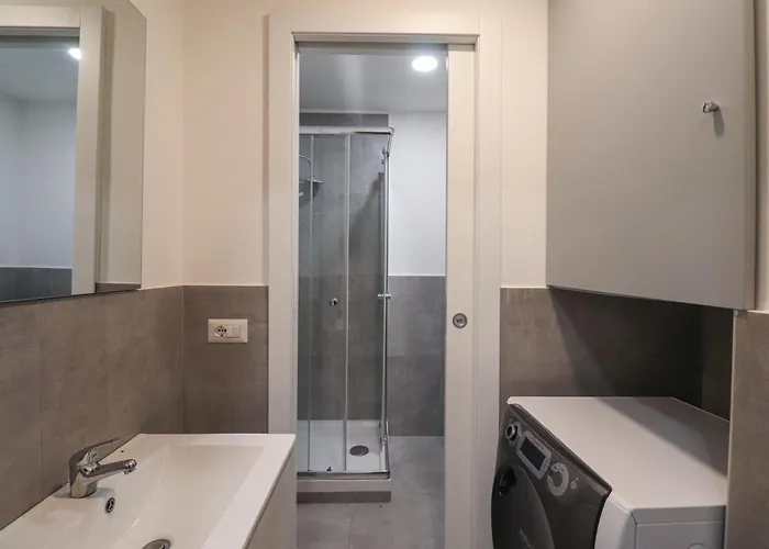 Modern Deluxe - 15min Colosseum, Ac, Wifi&metro 5min *